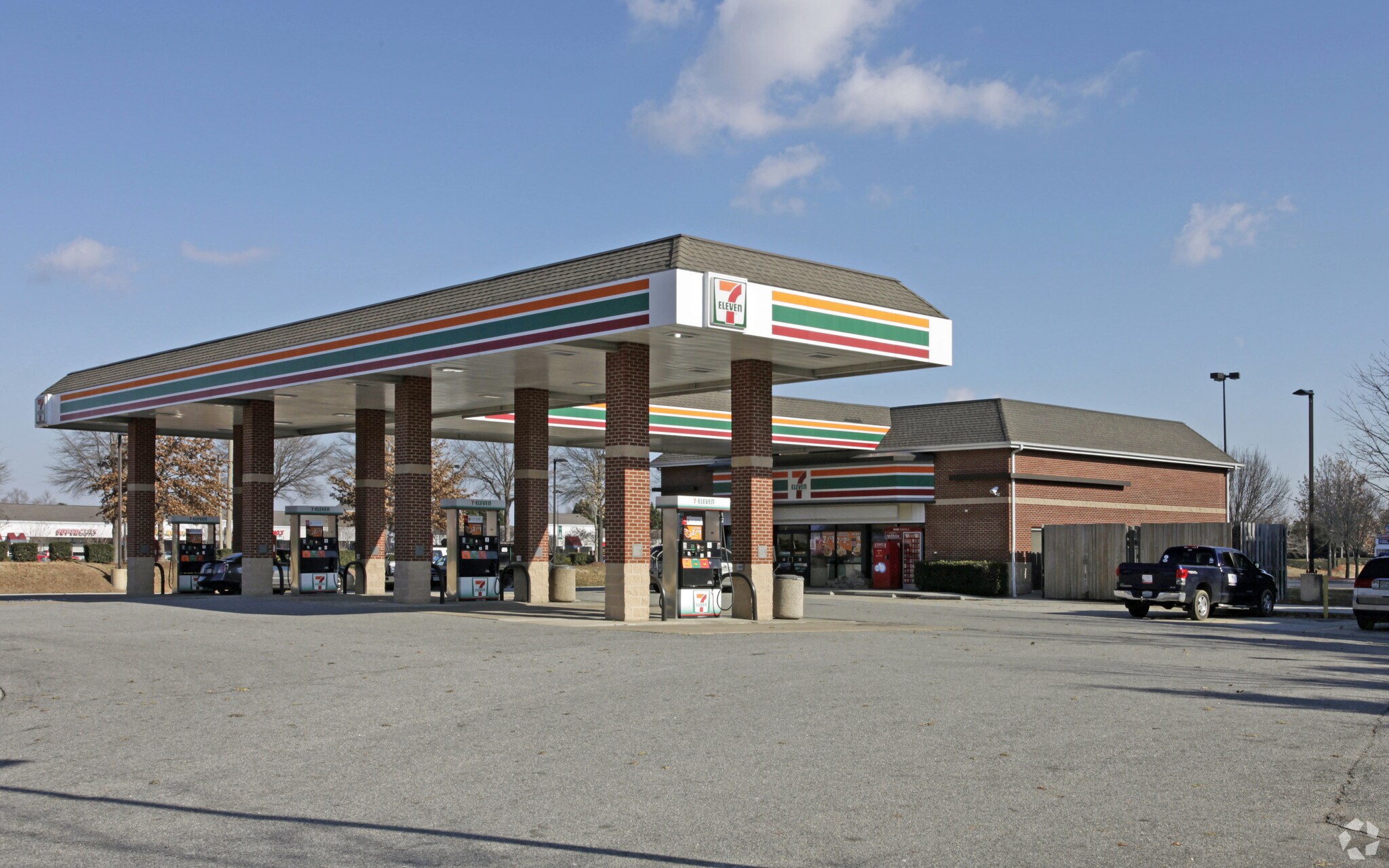 896 Diamond Springs Rd, Virginia Beach, VA à vendre Photo principale– Image 1 sur 3