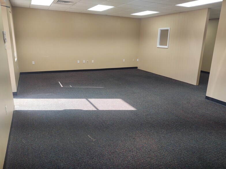 909 Highland Ave, Selma, AL à vendre - Photo intérieure – Image 3 sur 8