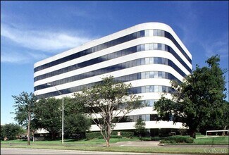Plus de détails pour 9800 Richmond Ave, Houston, TX - Bureau à louer