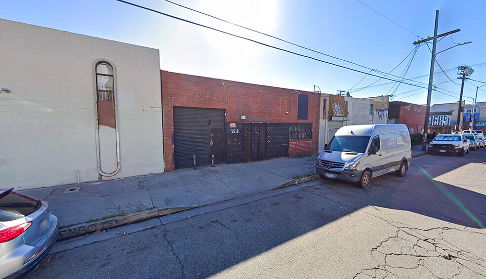 1518 E 15th St, Los Angeles, CA à louer - Photo de l’immeuble – Image 2 sur 3