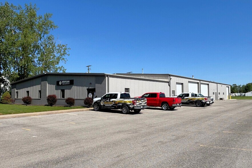 7007 Trafalgar St, Fort Wayne, IN à louer - Photo de l’immeuble – Image 1 sur 18
