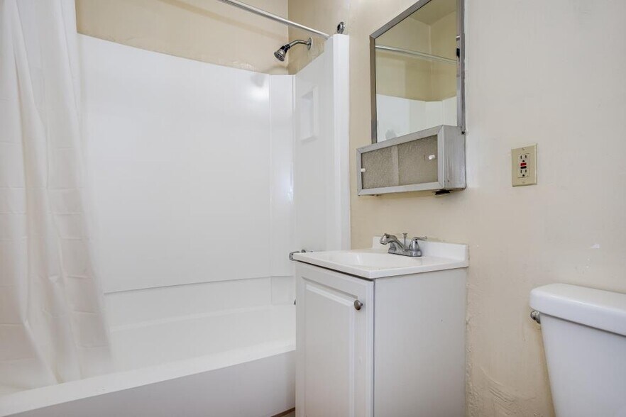 1497 W 29th St, Los Angeles, CA à vendre - Photo de l’immeuble – Image 3 sur 61