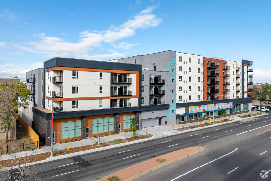 1010 W Colfax Ave, Denver, CO à louer - Photo de l’immeuble – Image 2 sur 3