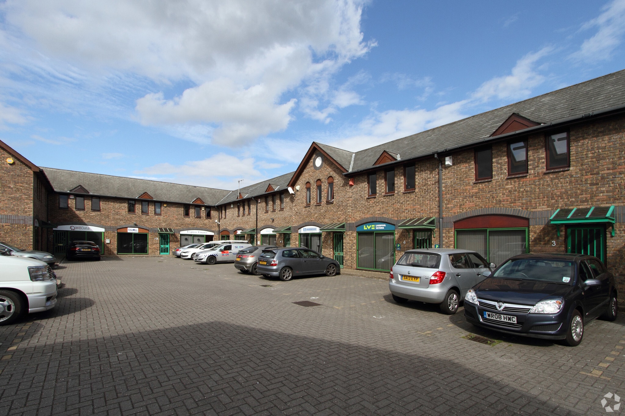 Botley Rd, Southampton à louer Photo principale– Image 1 sur 5