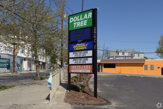 395 Admiral St, Providence, RI à louer Photo de l’immeuble– Image 2 sur 2