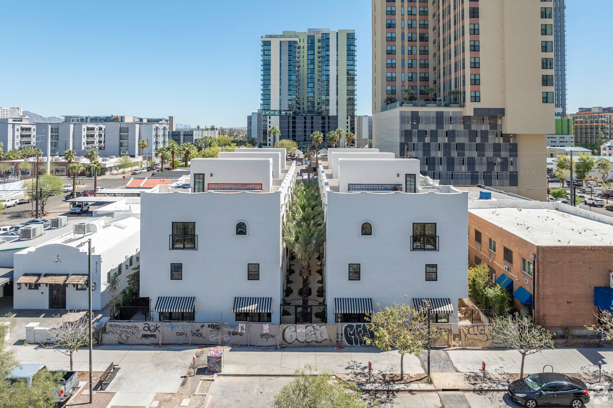 811 N 1st St, Phoenix, AZ à louer Photo principale– Image 1 sur 2