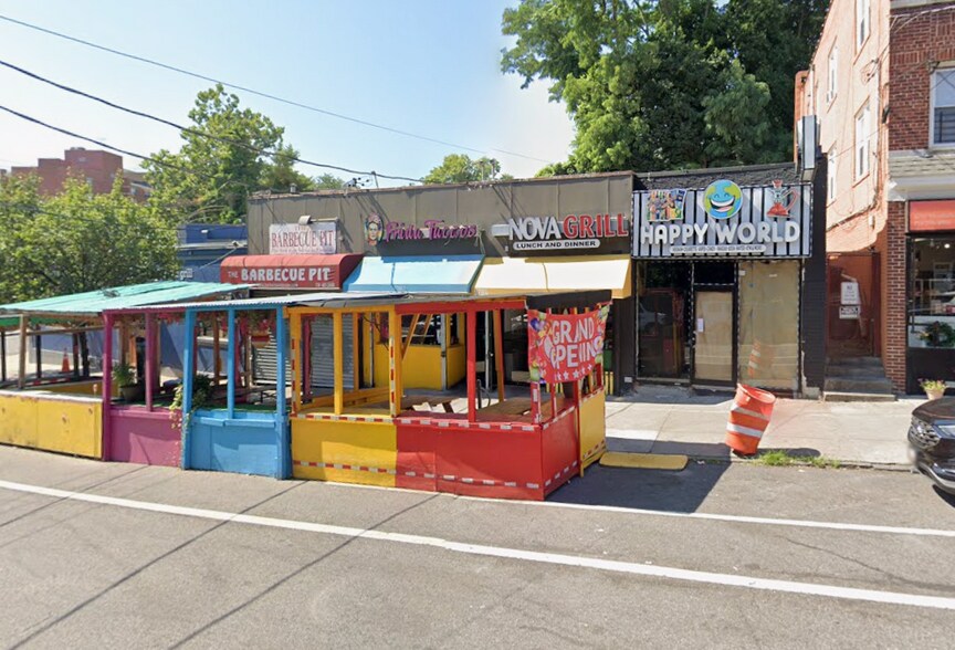 5782-5788 Mosholu Ave, Bronx, NY à louer - Photo de l’immeuble – Image 1 sur 3