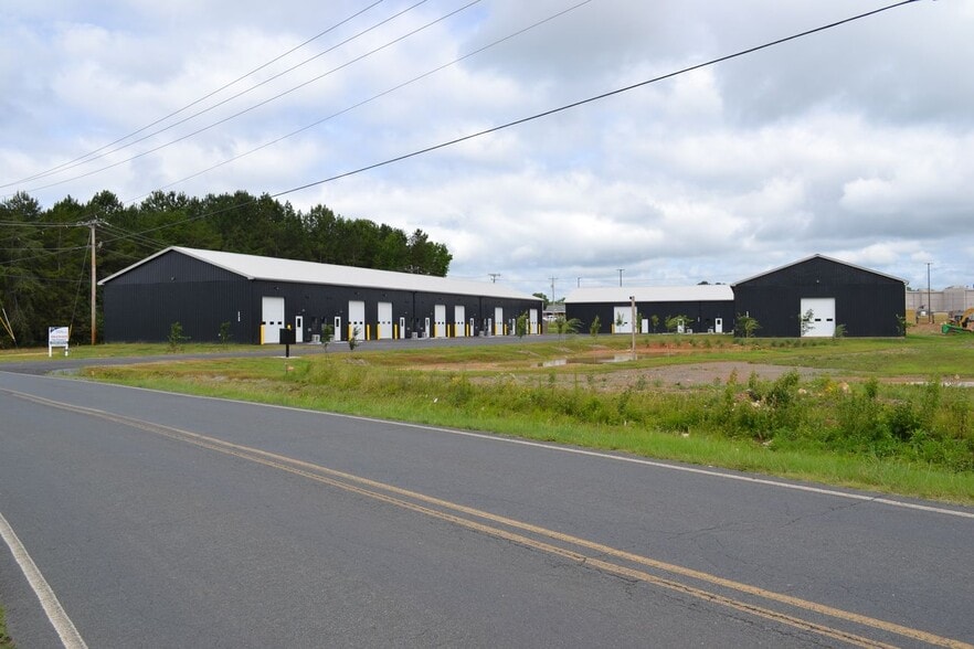 1705 Woodhurst Ln, Albemarle, NC à louer - Photo de l’immeuble – Image 2 sur 16