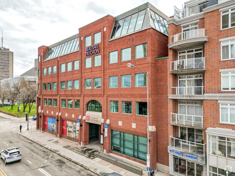 79 Boul René-Lévesque E, Québec, QC à louer - Photo de l’immeuble – Image 3 sur 3