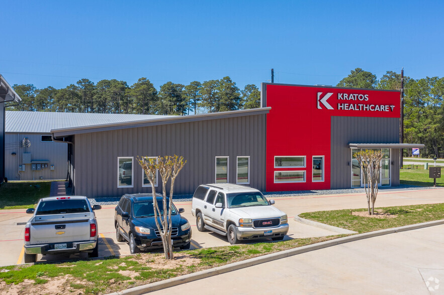 32503 Tamina Rd, Magnolia, TX à louer - Photo de l’immeuble – Image 3 sur 5