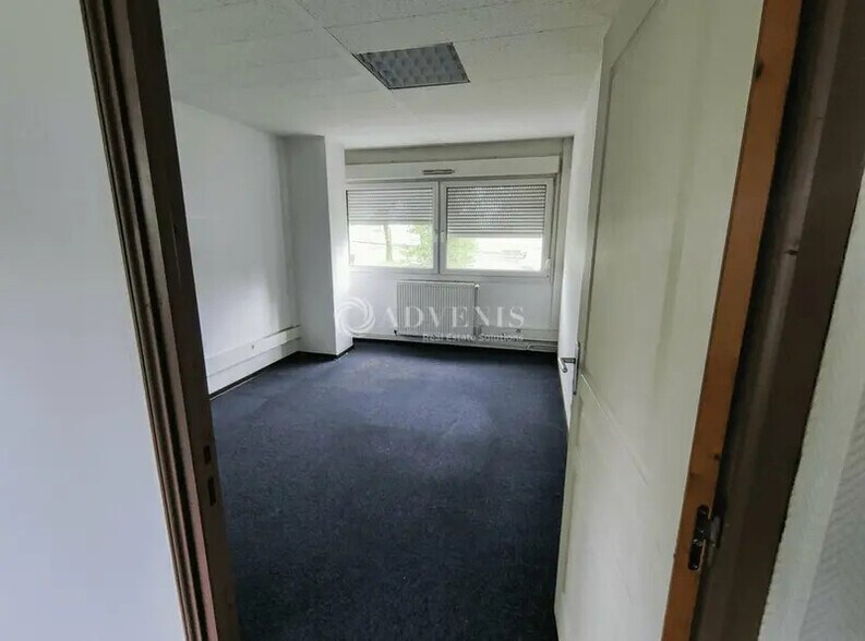 Bureau dans Heillecourt à louer - Photo intérieure – Image 2 sur 11