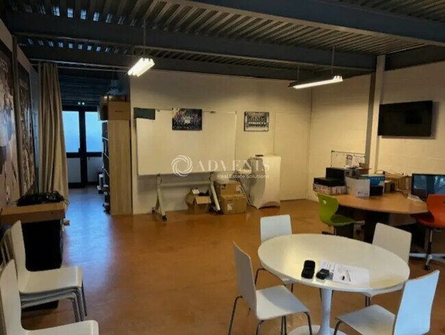 Plus de détails pour Local commercial à louer