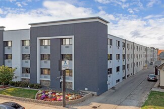 Plus de détails pour 5511 W National Ave, Milwaukee, WI - Logement à vendre