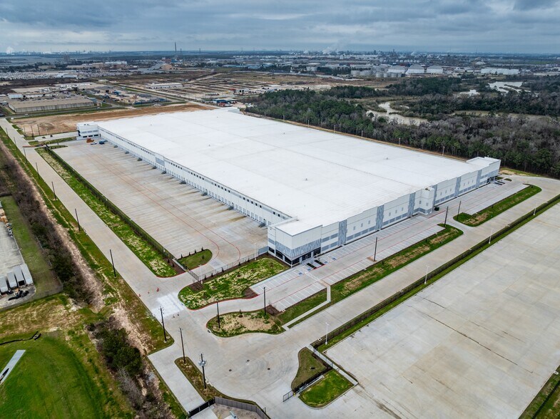 15600 Carpenters Logistics Dr, Channelview, TX à vendre - Aérien – Image 3 sur 11