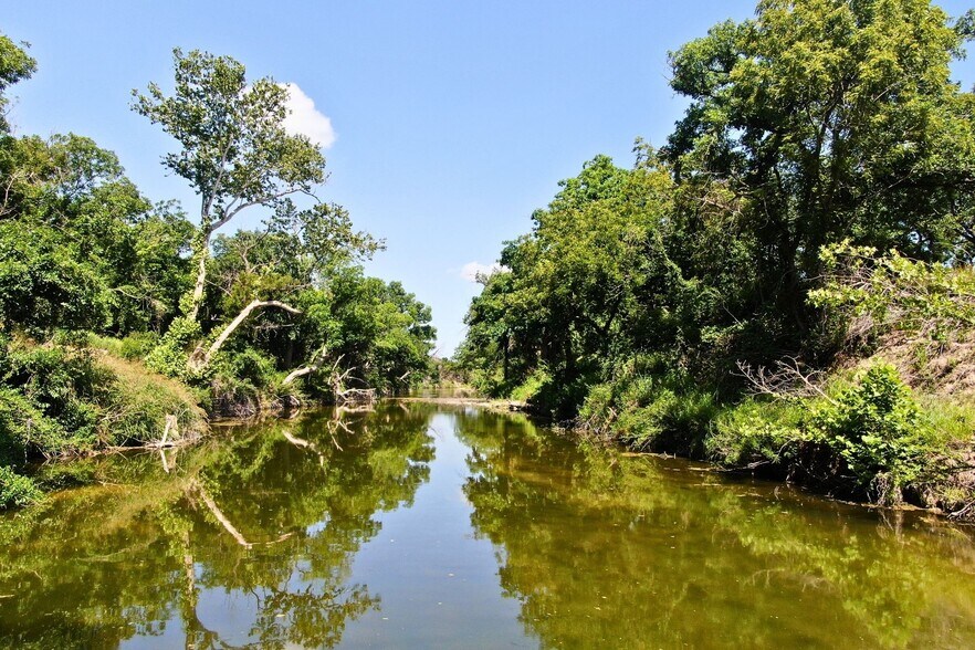 1274 County Road 2806, Lampasas, TX à vendre - Photo de l’immeuble – Image 2 sur 33