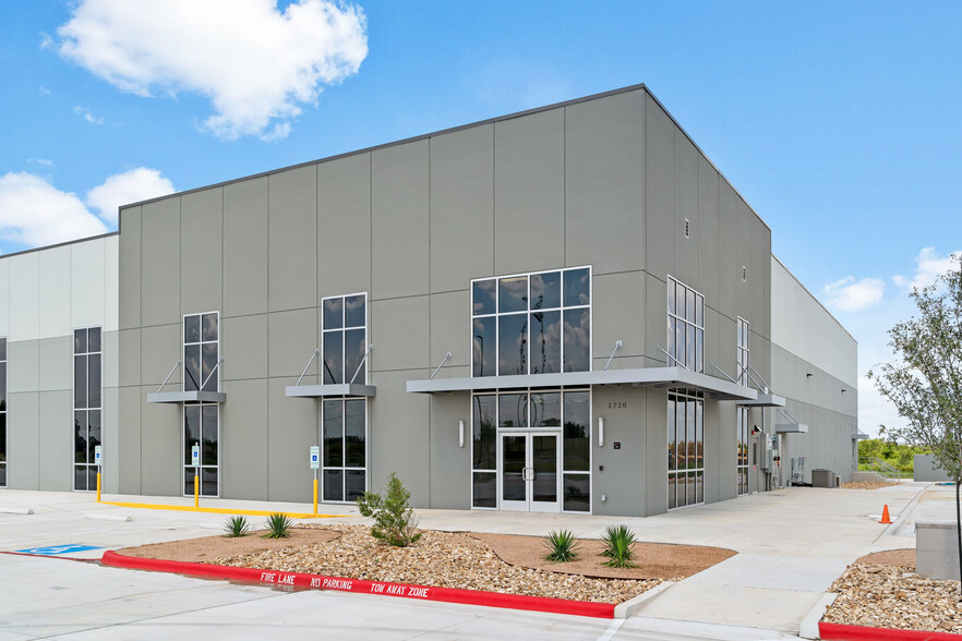 1720 Eberhart Rd, Temple, TX à louer - Photo de l’immeuble – Image 1 sur 24