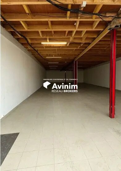 Industriel/Logistique dans Persan à louer Photo intérieure– Image 1 sur 11