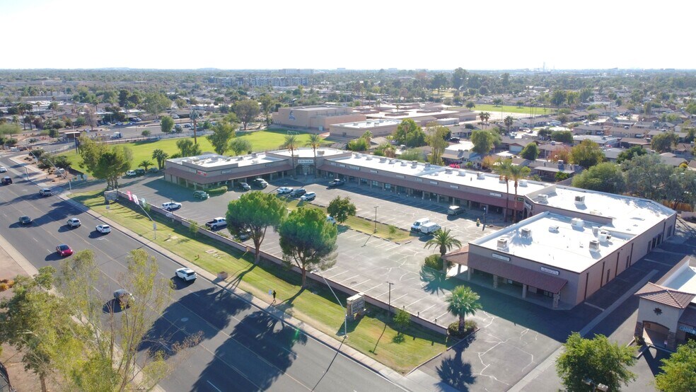 590 N Alma School Rd, Chandler, AZ à louer - Photo principale – Image 1 sur 7