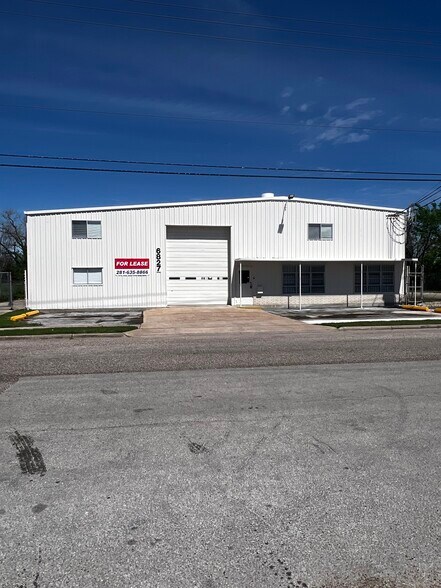 6827 La Paseo St, Houston, TX à louer - Photo principale – Image 1 sur 45