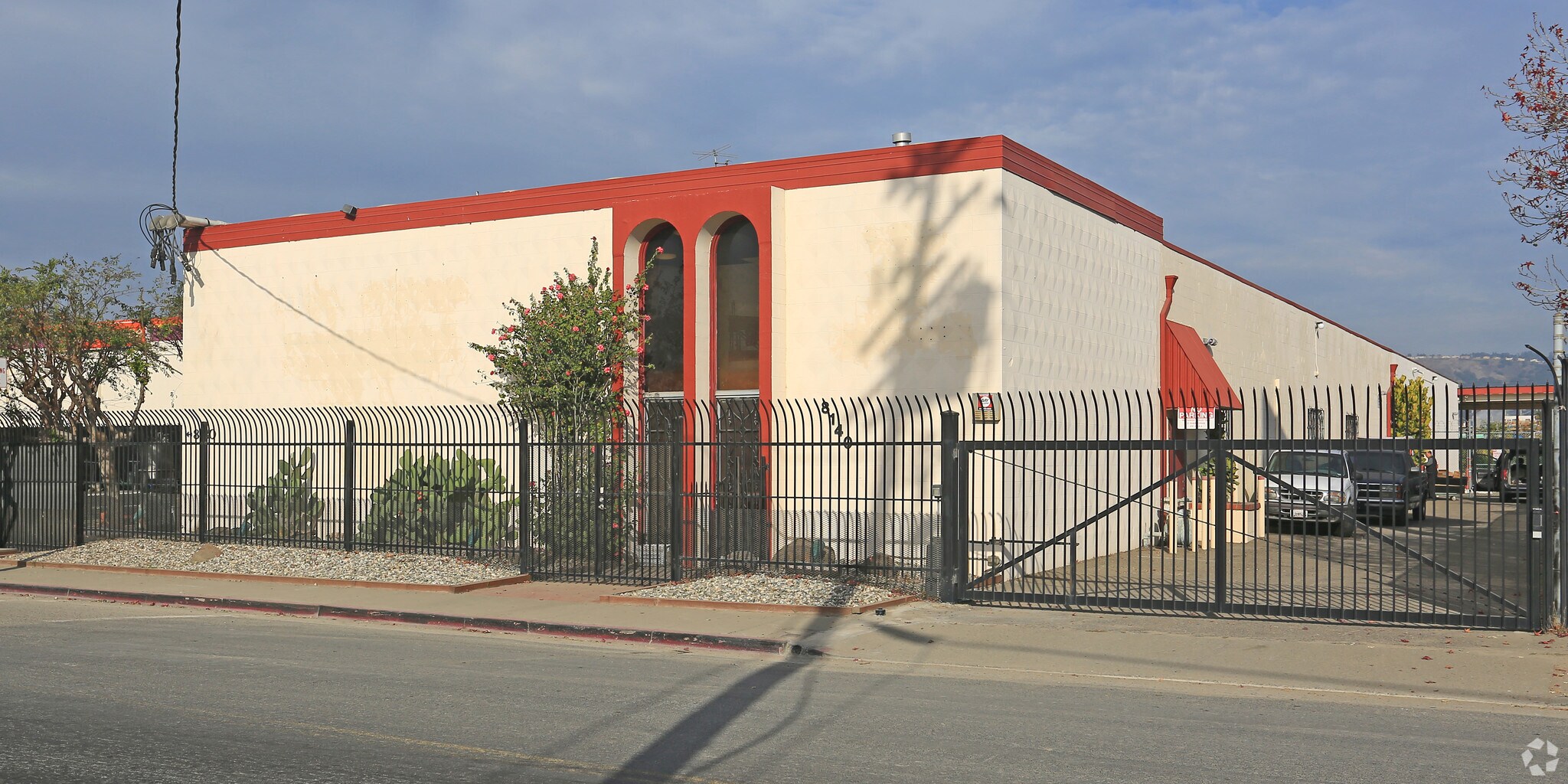 8130-8140 Baldwin St, Oakland, CA à louer Photo principale– Image 1 sur 4