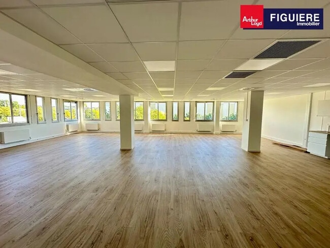 Plus de détails pour 80 Rue Charles Duchesne, Aix-en-Provence - Bureau à louer
