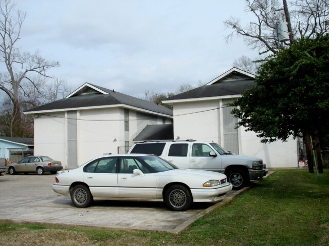 317 East Dr, Baton Rouge, LA à vendre - Photo de l’immeuble – Image 3 sur 5