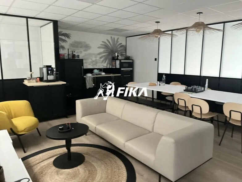 Local d'activités dans Toulouse à vendre - Photo de l’immeuble – Image 3 sur 13