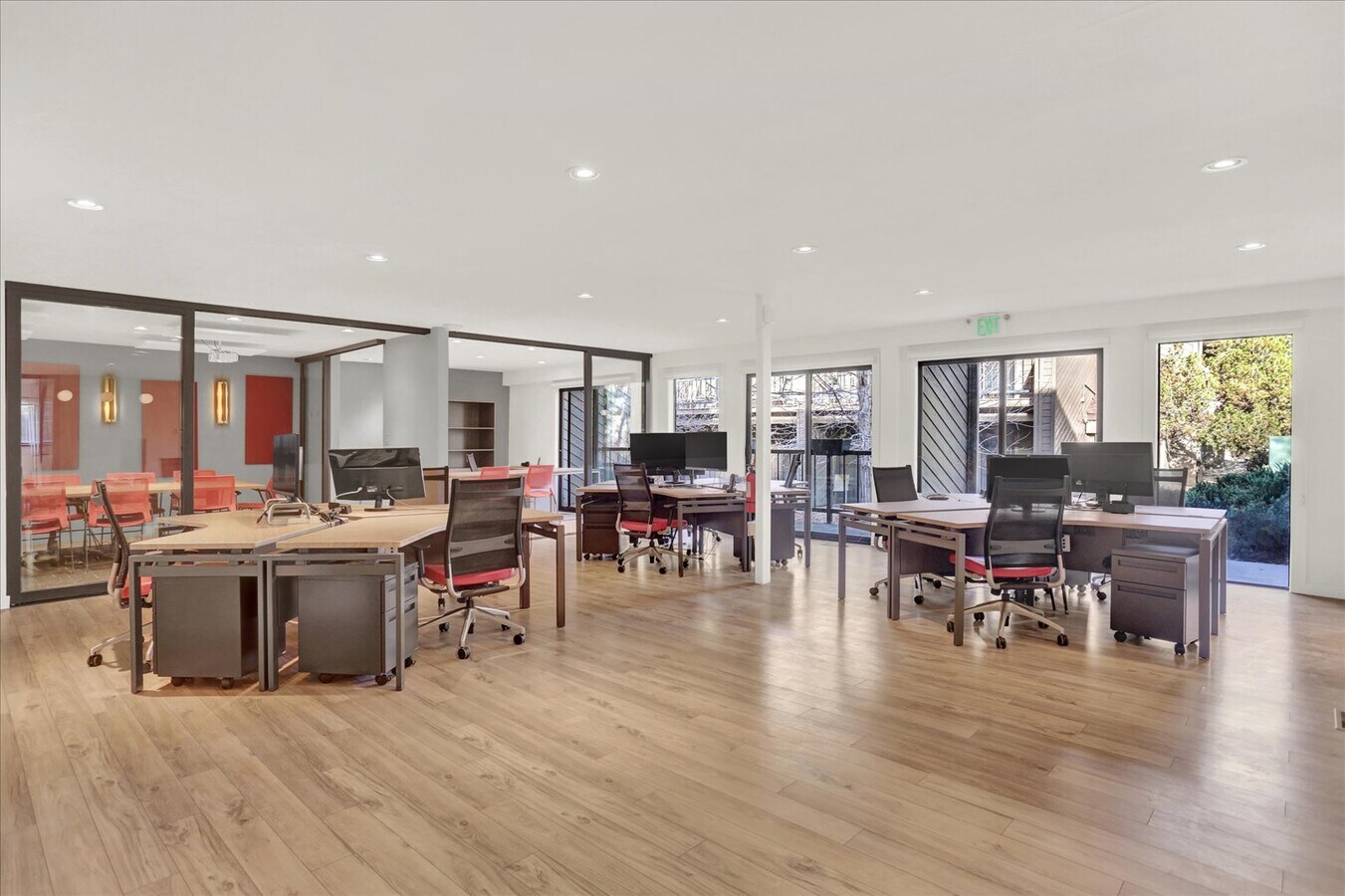 6450-6464 S Quebec St, Centennial, CO 80111 - Lot 5-28 -  - Photo intérieure - Image 1 of 19