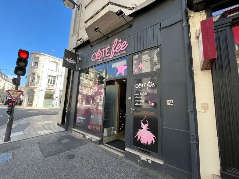 Local commercial dans Saint-Quentin à louer - Photo de l’immeuble – Image 2 sur 4