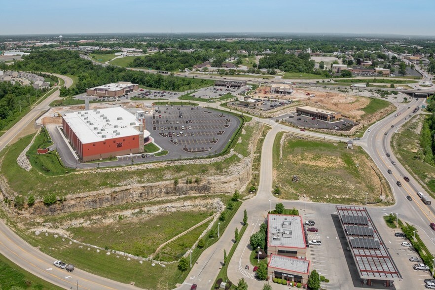 100 Wentzville Bluffs Dr, Wentzville, MO à vendre - Photo de l’immeuble – Image 3 sur 21