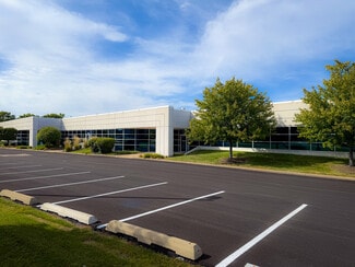 Plus de détails pour 1555 Bond St, Naperville, IL - Bureau à louer