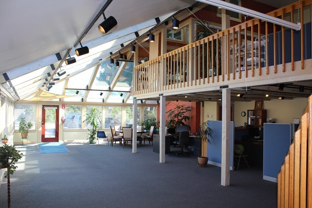 430 Maple St, Danvers, MA à louer Photo intérieure– Image 1 sur 25