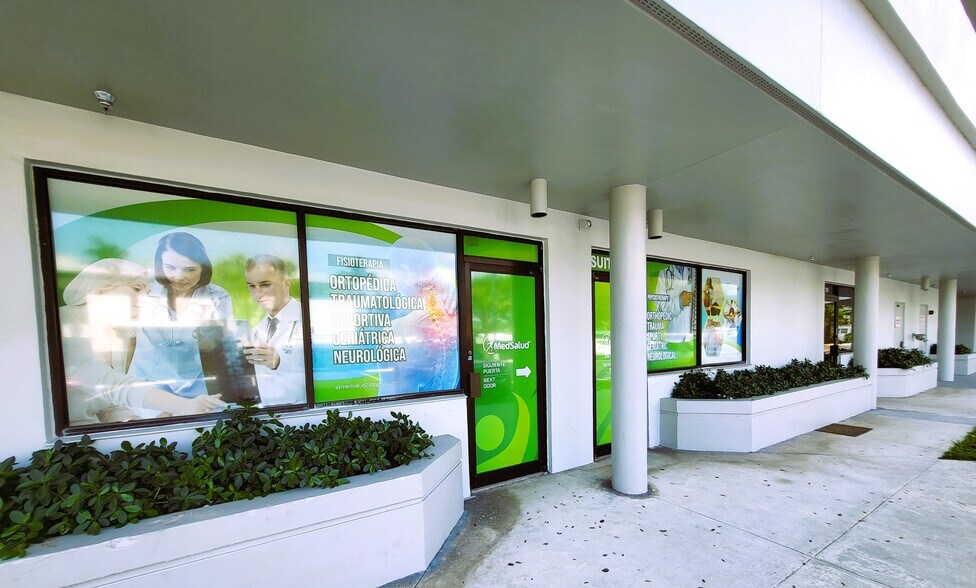 1489 N Military Trl, West Palm Beach, FL à louer - Photo de l’immeuble – Image 3 sur 5