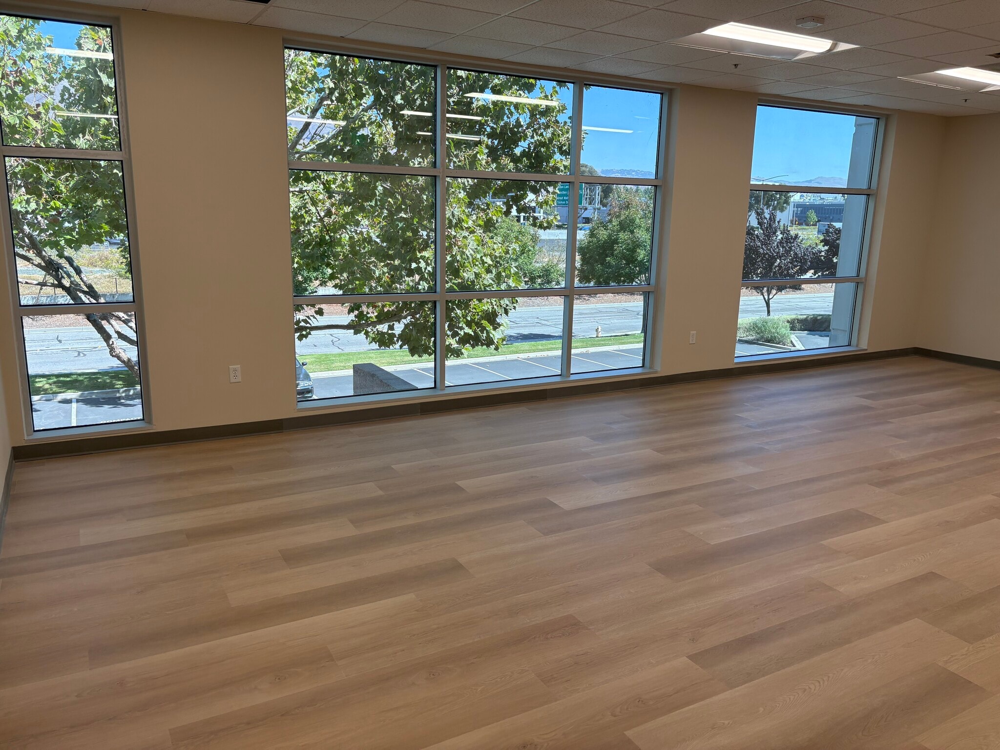 47653-47693 Lakeview Blvd, Fremont, CA à louer Photo intérieure– Image 1 sur 2
