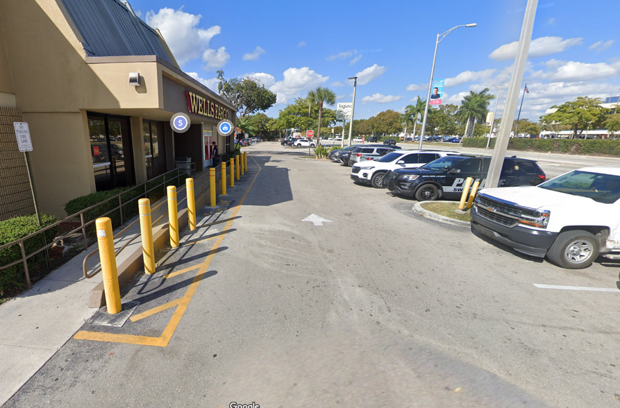 10781 W Flagler St, Miami, FL à vendre - Photo de l’immeuble – Image 3 sur 5