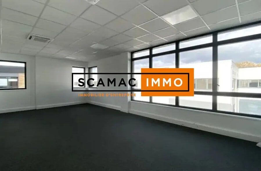 Industriel/Logistique dans Villeneuve-la-Garenne à louer - Photo de l’immeuble – Image 2 sur 6