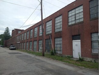 Plus de détails pour 21-35 Pearl St, Webster, MA - Industriel/Logistique à vendre