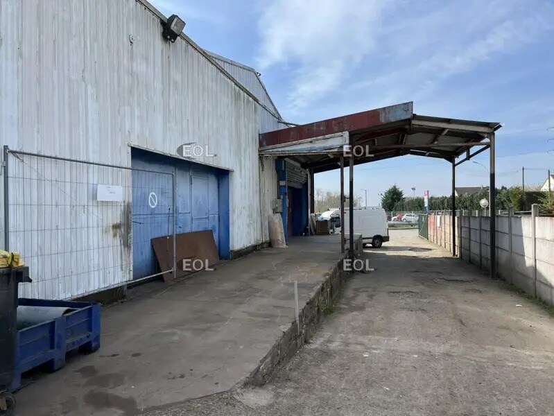 Industriel/Logistique dans Sainte-Geneviève à vendre Photo de l’immeuble– Image 1 sur 6