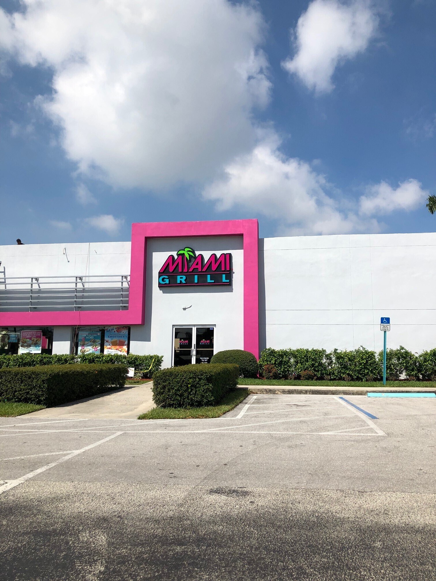4617 Lake Worth Rd, Lake Worth, FL à louer Photo de l’immeuble– Image 1 sur 9