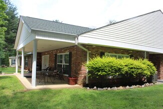 Plus de détails pour 67 Mountainbrook Rd, Asheville, NC - Santé à vendre