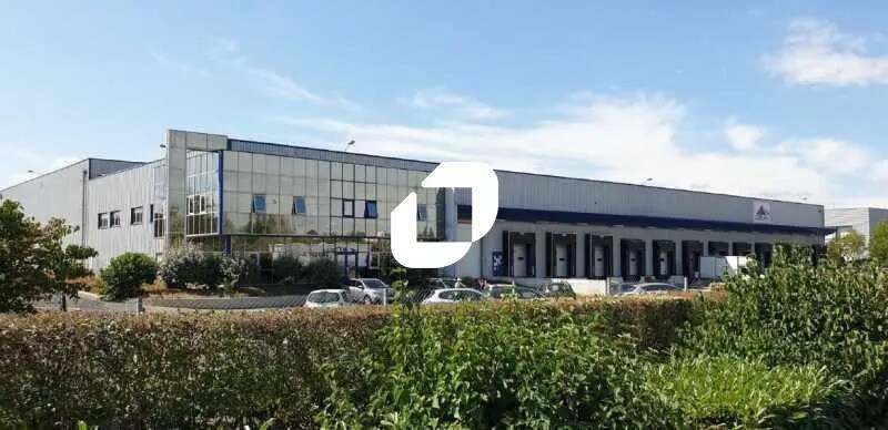 140 Avenue De Berlin, Longueil-Sainte-Marie à louer Photo de l’immeuble– Image 1 sur 2