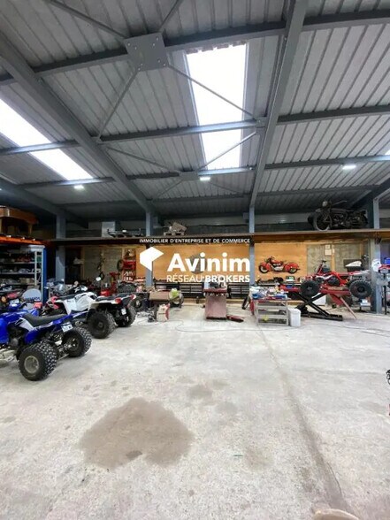 Local d'activités dans Gonfaron à vendre - Photo intérieure – Image 1 sur 9