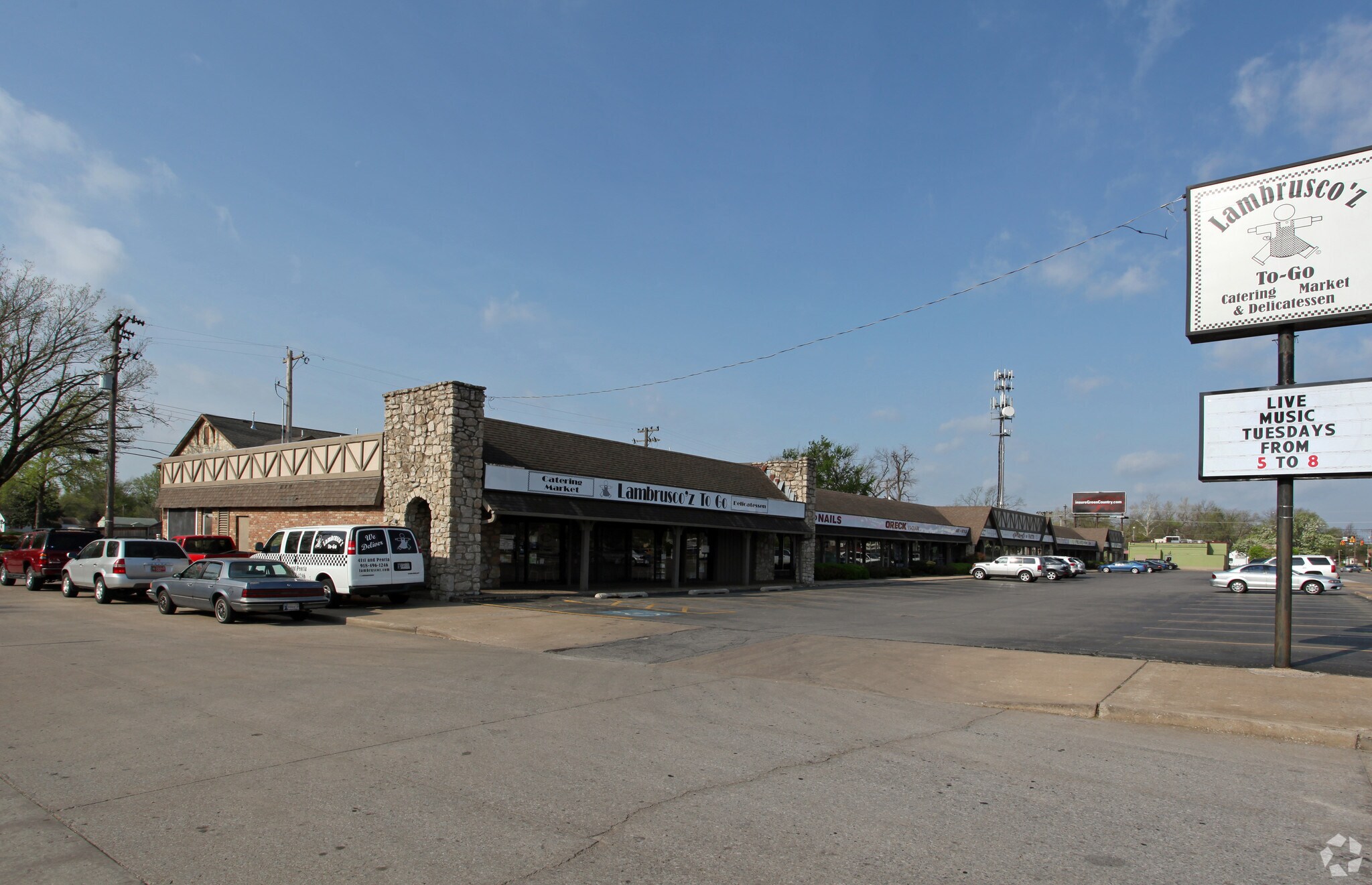 1314-1344 E 41st St, Tulsa, OK à louer Photo principale– Image 1 sur 7