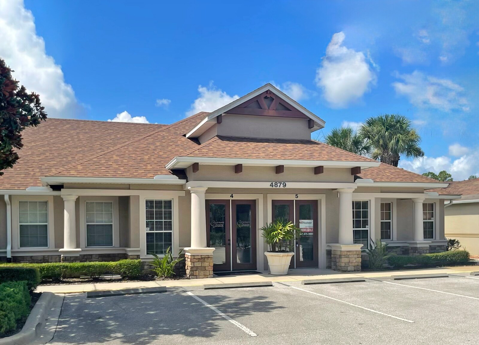 4879 NW Palm Coast Pky, Palm Coast, FL à louer Photo de l’immeuble– Image 1 sur 6