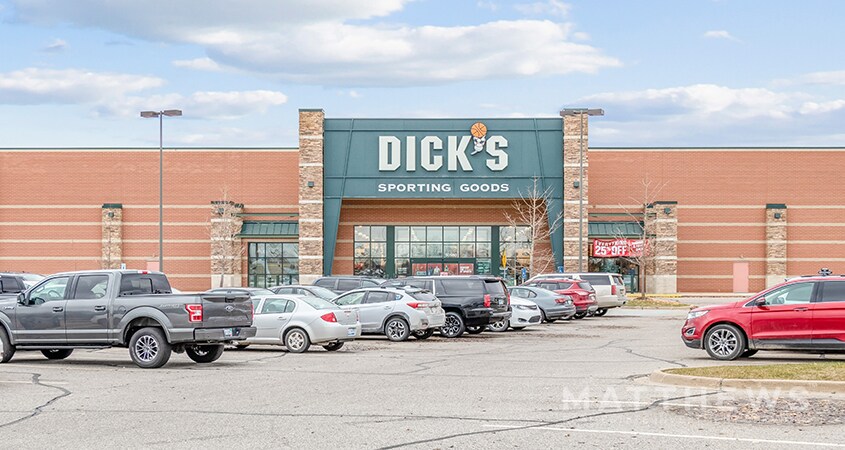 50580 Waterside Dr, New Baltimore, MI à vendre - Photo de l’immeuble – Image 2 sur 6