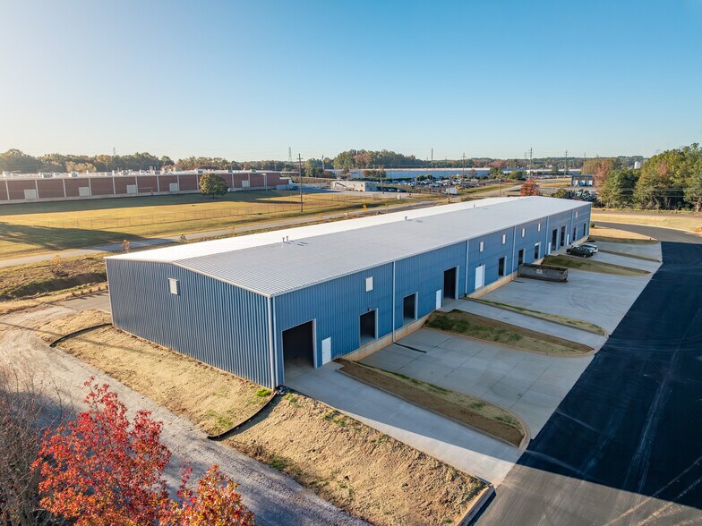 121 Osage dr, Greenville, SC à vendre - Photo de l’immeuble – Image 2 sur 11