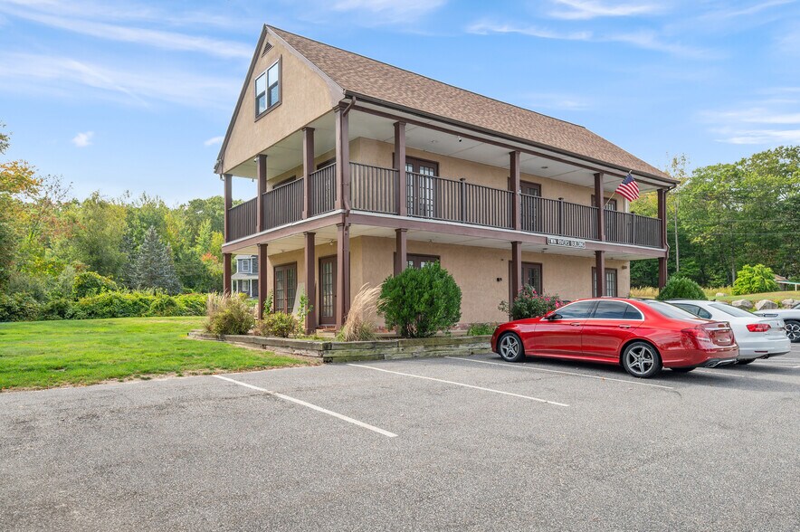 2 douglas Pike, Smithfield, RI à vendre - Photo de l’immeuble – Image 3 sur 49