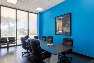 10801 National Blvd, Los Angeles, CA à louer Photo intérieure– Image 1 sur 1