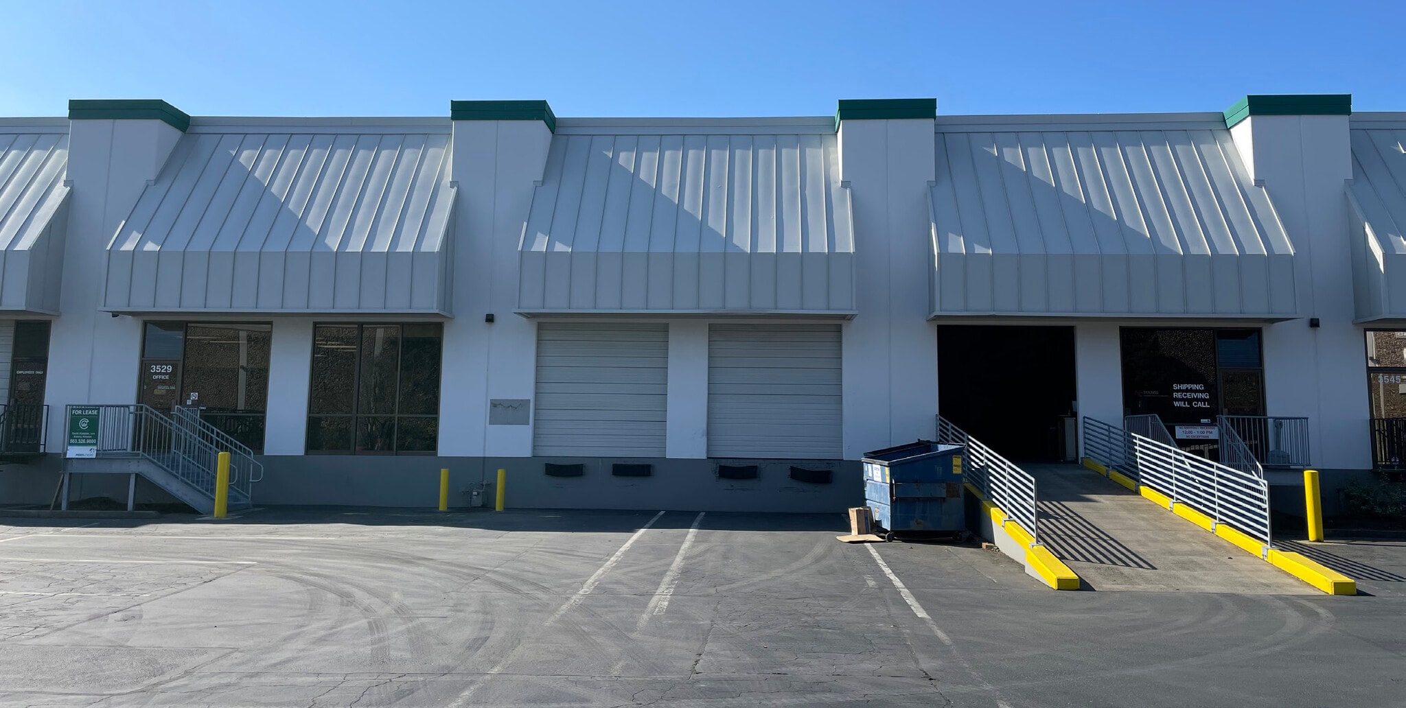 3571-3599 NW Yeon Ave, Portland, OR à louer Photo intérieure– Image 1 sur 3