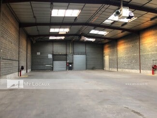 Plus de détails pour Local d'activités à louer